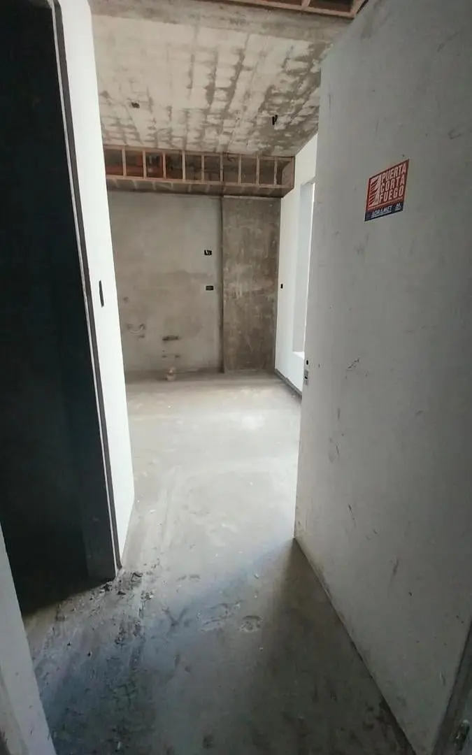Oficina monoambiente centro de Banfield 3