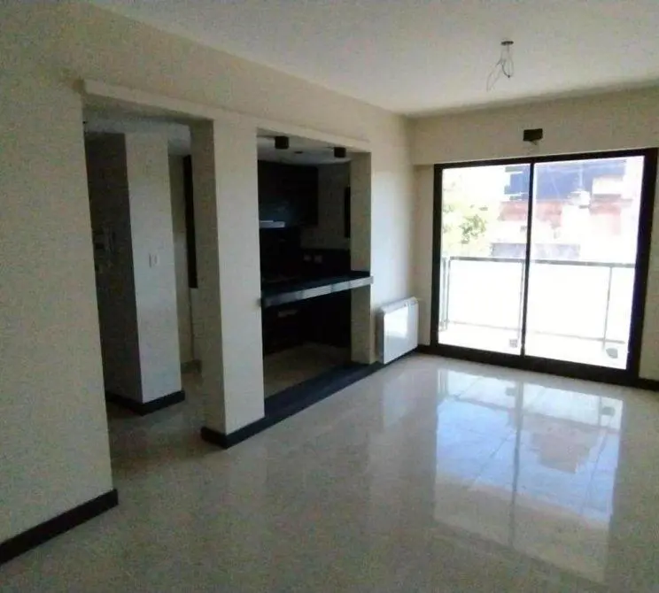 3 ambientes con cochera privada 2