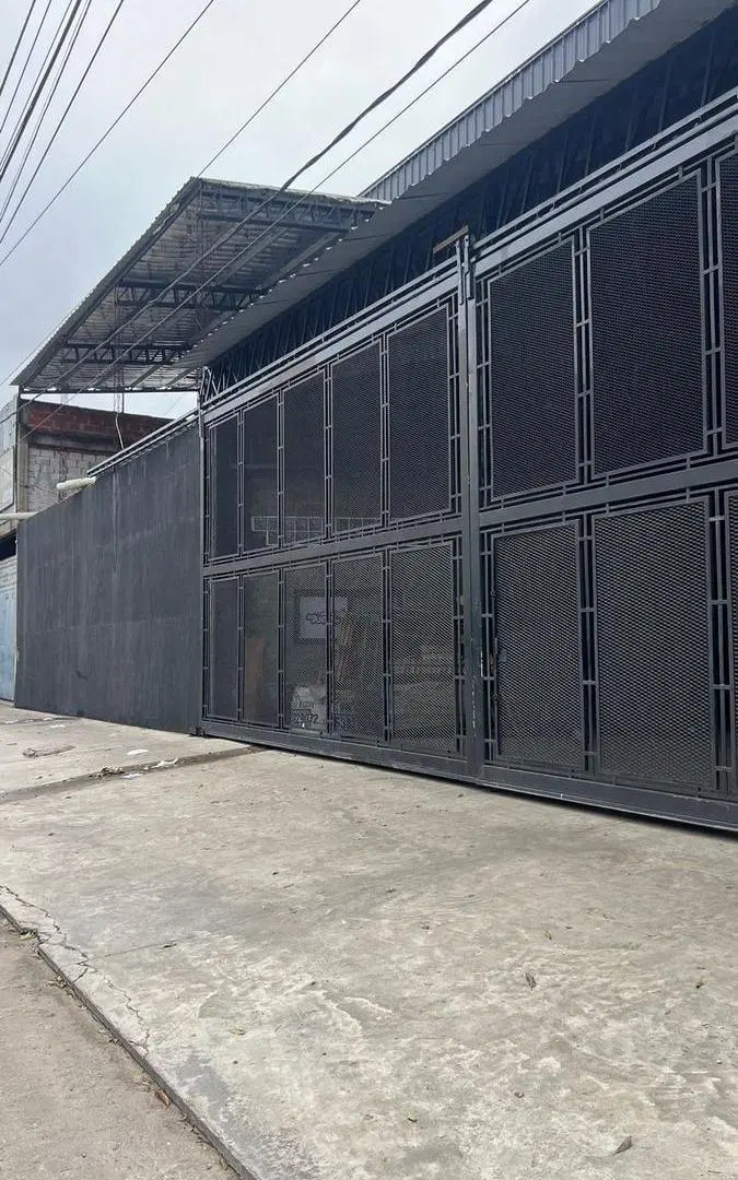 Galpón de dos naves estratégico 5