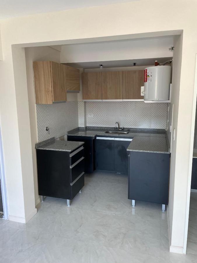 Foto de MONOAMBIENTE CON BALCON EN ALQUILER Y VENTA! 1°A, imagen 1