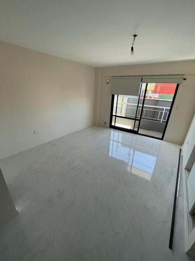 Foto de MONOAMBIENTE CON BALCON EN ALQUILER Y VENTA! 1°A, imagen 3