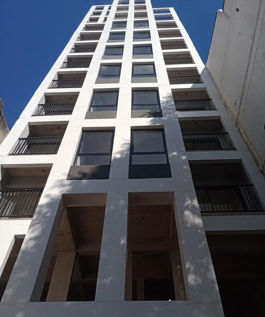Departamento de dos ambientes en pozo 2