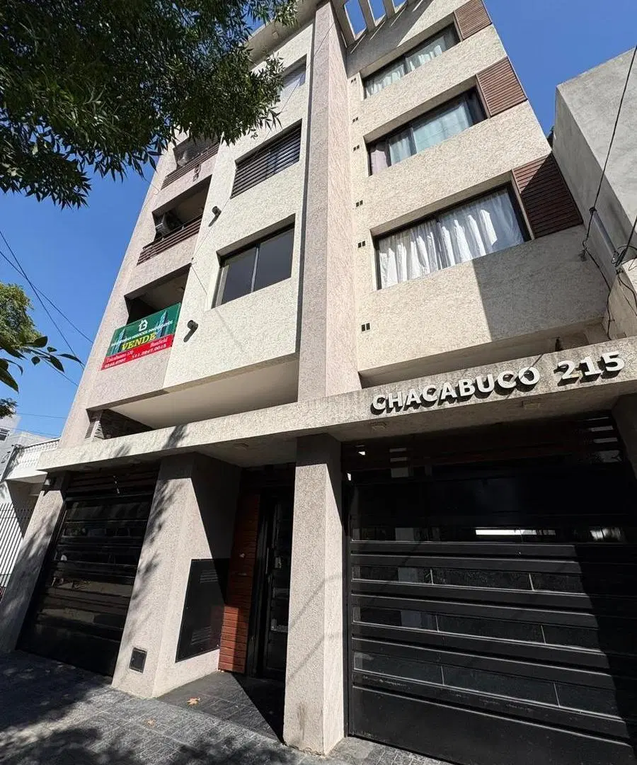 Departamento monoambiente con cochera cubierta en Alquiler y Venta 1