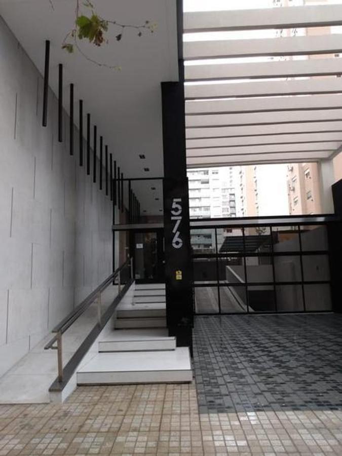 Foto de Excepcional 2 ambientes con cochera, en VENTA! 8°A, imagen 3