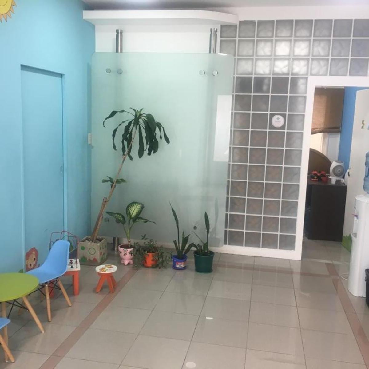 HAEDO SUR PASOS ESTACION. P.H 5 AMBIENTES HOY USO COMERCIAL (CONSULTORIOS)