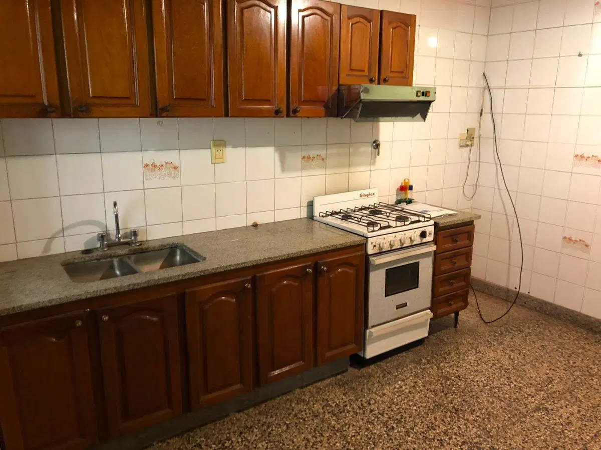 ALQUILER PH 2 AMB CON GRAN PATIO A 1/2 CDRA AUTOPISTA OESTE 5