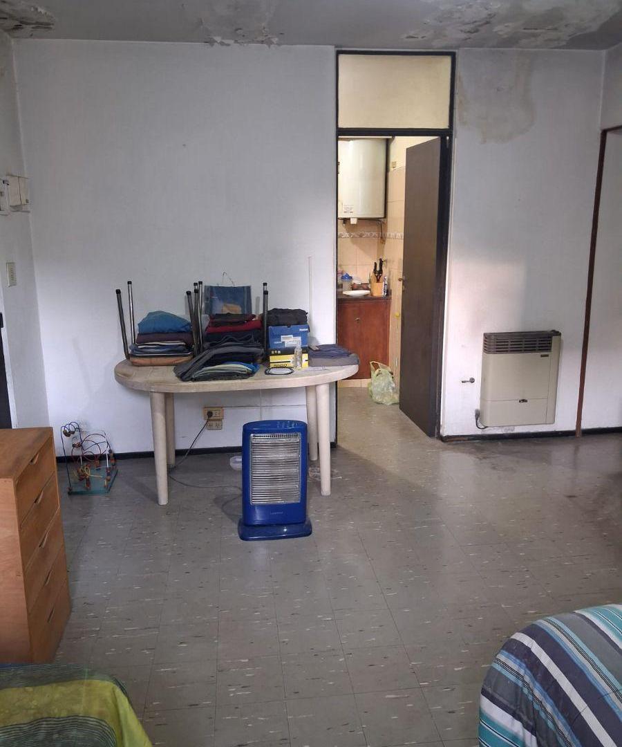 Foto de HAEDO NORTE, BARRIO ENVION DEPTO 2 AMB 2º PISO A REFACCIONAR, imagen 3