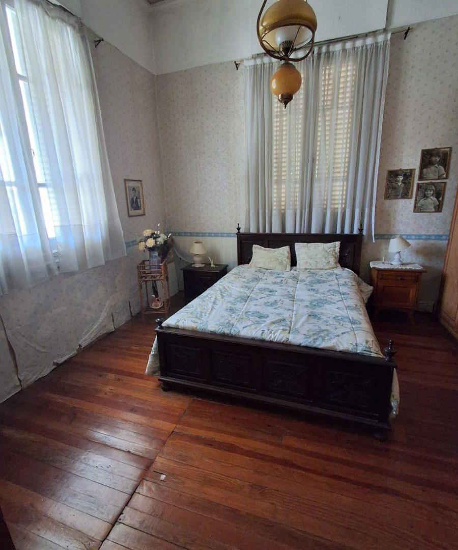 Foto de RAMOS MEJIA. UNICA CASA DE ESTILO VARIOS AMBIENTES, imagen 3
