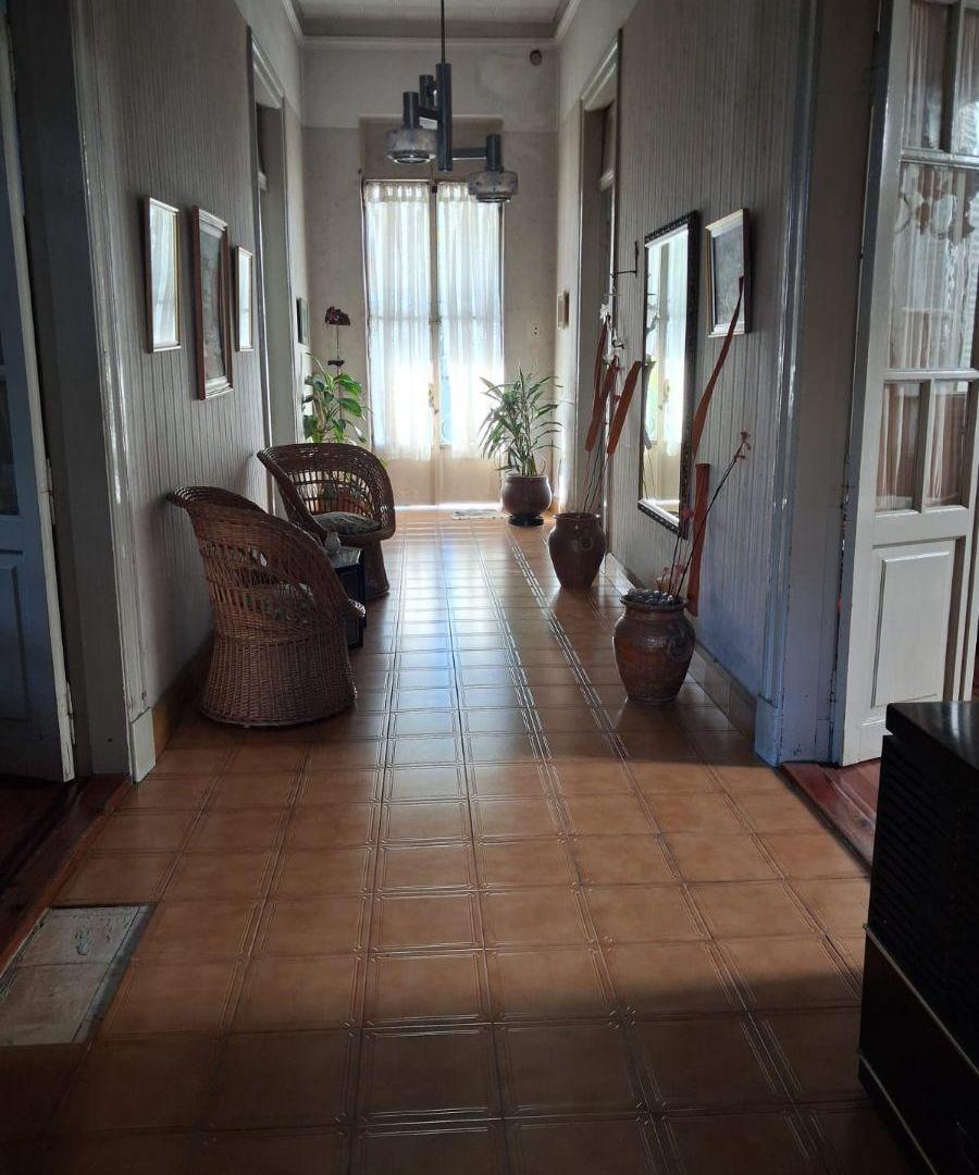 Foto de RAMOS MEJIA. UNICA CASA DE ESTILO VARIOS AMBIENTES, imagen 4