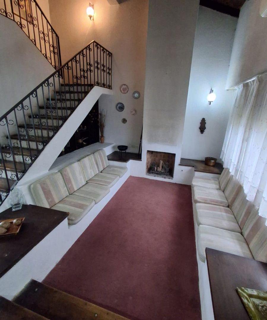 Foto de HAEDO CHICO CHALET EN GRAN LOTE CON FONDO Y PILETA - DIFERENTES, imagen 2