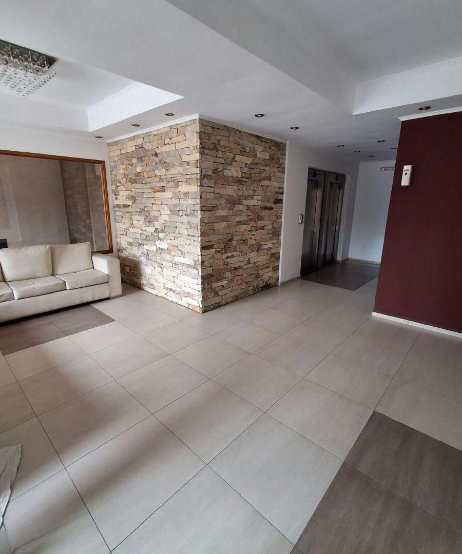 Foto de ALQUILER DEPTO 2 AMB EN DUPLEX CON BAÑO Y TOILETTE, imagen 2