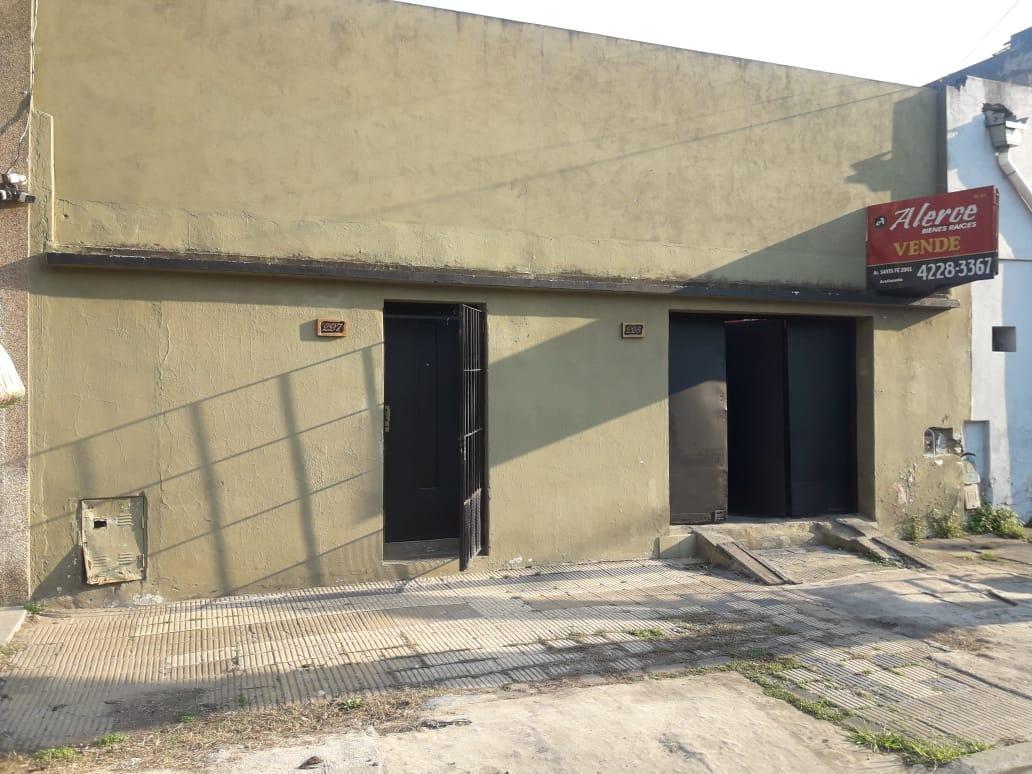 Casa de 6 amb. NUEVO PRECIO. Lote 8,66x23 con cochera para varios autos.