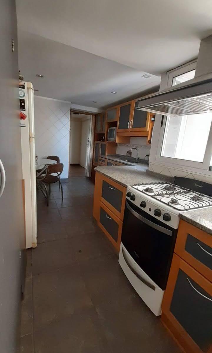 Depto 4 Ambientes Frente con Cocina Comedor Lavadero y Balcon. Alquilado. 4