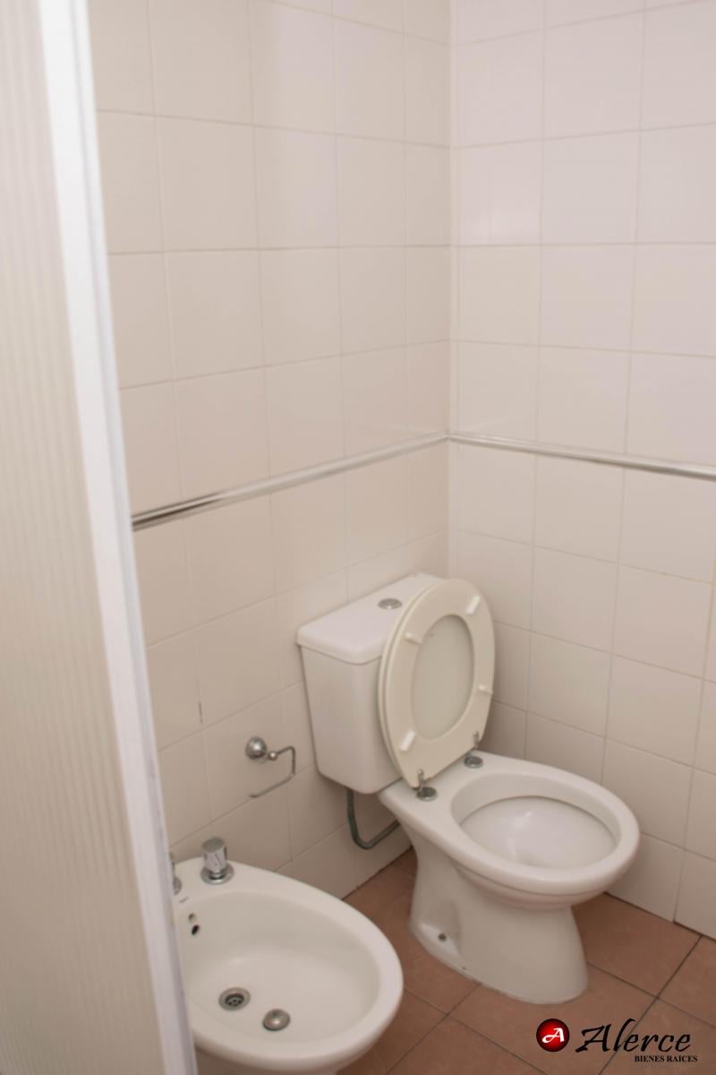Foto de EXCELENTE DEPTO 2 AMBIENTES 4 PISO A. FRENTE CON BALCON. SUPER LUMINOSO., imagen 5
