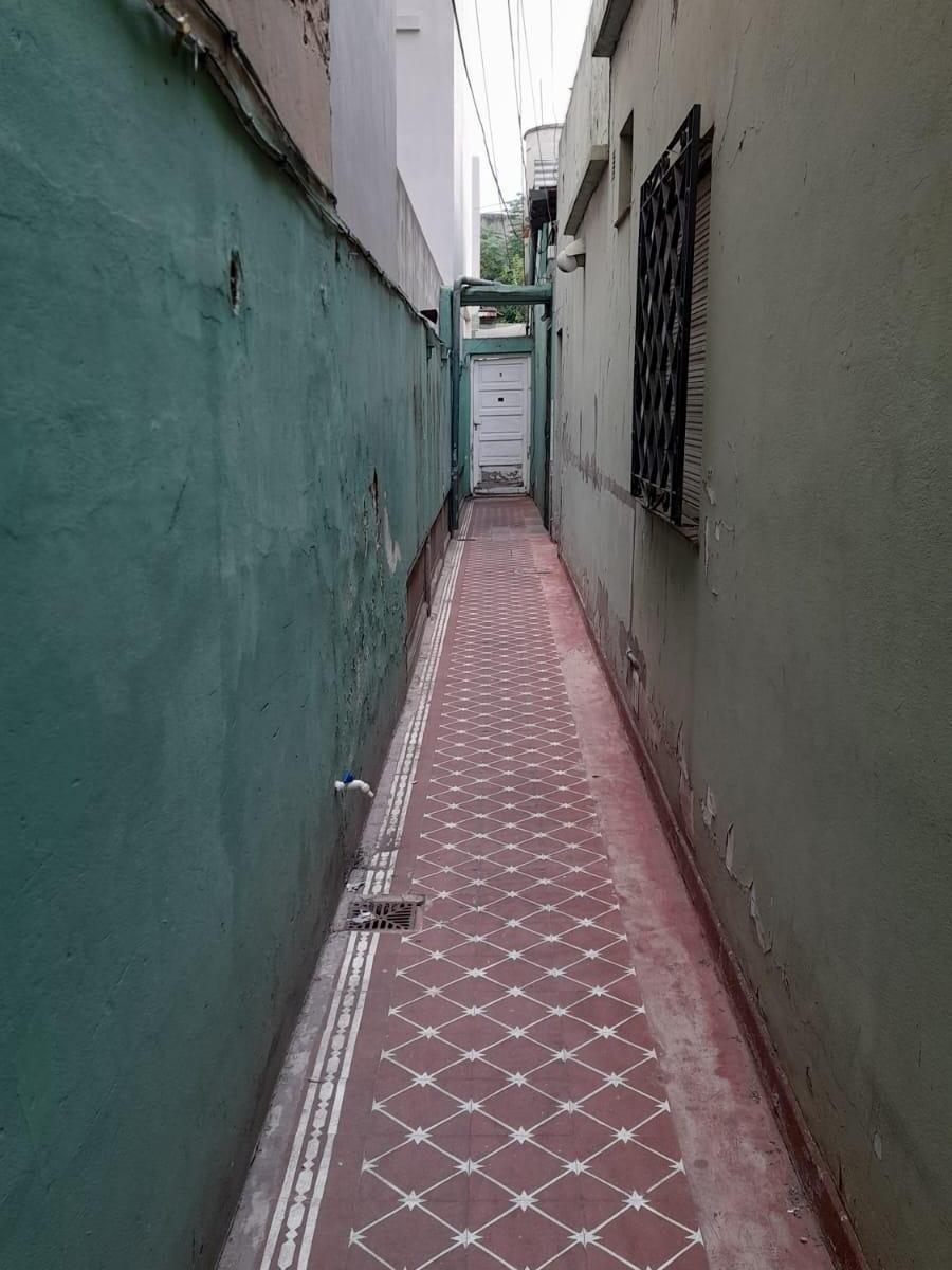 DEPARTAMENTO TIPO CASA 3 AMB. CON 2 PATIOS Y SIN EXPENSAS.