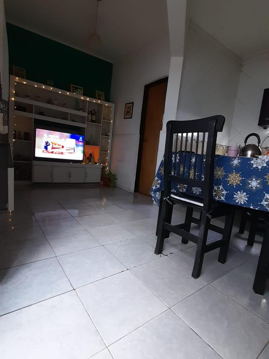 TIPO CASA 4 AMB. CON PATIO Y TERRAZA. ENTRADA INDEPENDIENTE.