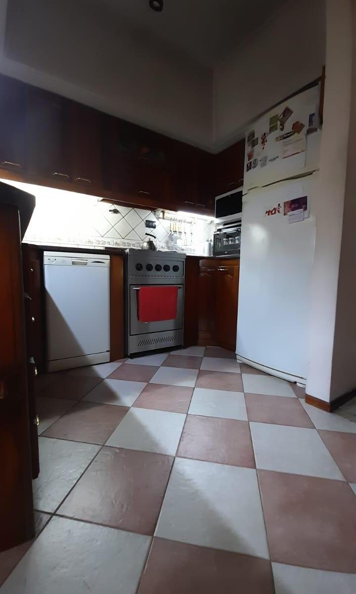 Foto de CASA EN V. ALSINA 4 AMB. TERMINACIONES DE PRIMERA. ESPACIO LUZ Y, imagen 2