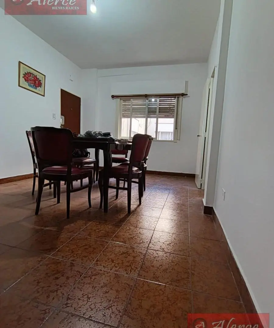 3 AMBIENTES AL FRENTE EN LANÚS CON BALCON 3