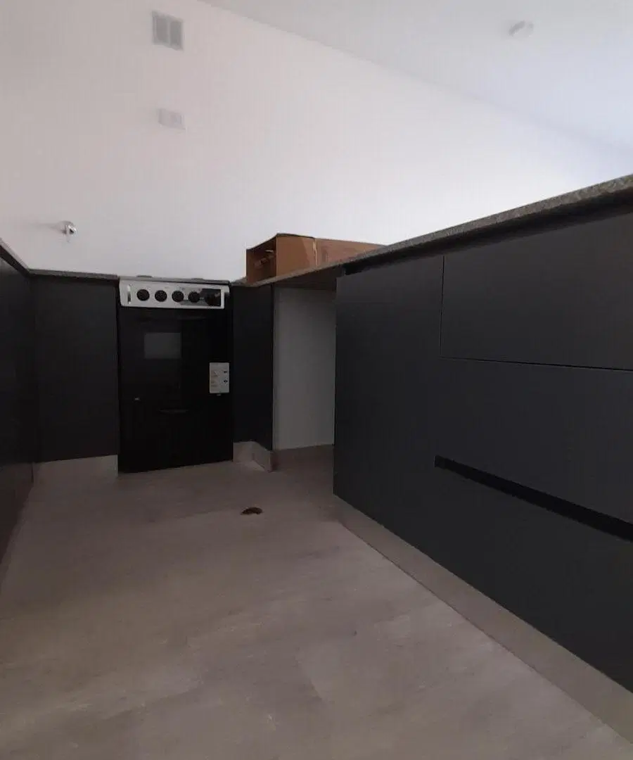 DEPARTAMENTO 3 AMB AV. GALICIA AL 100. PIÑEIRO. AVELLANEDA. 50% mas CUOTAS. 5