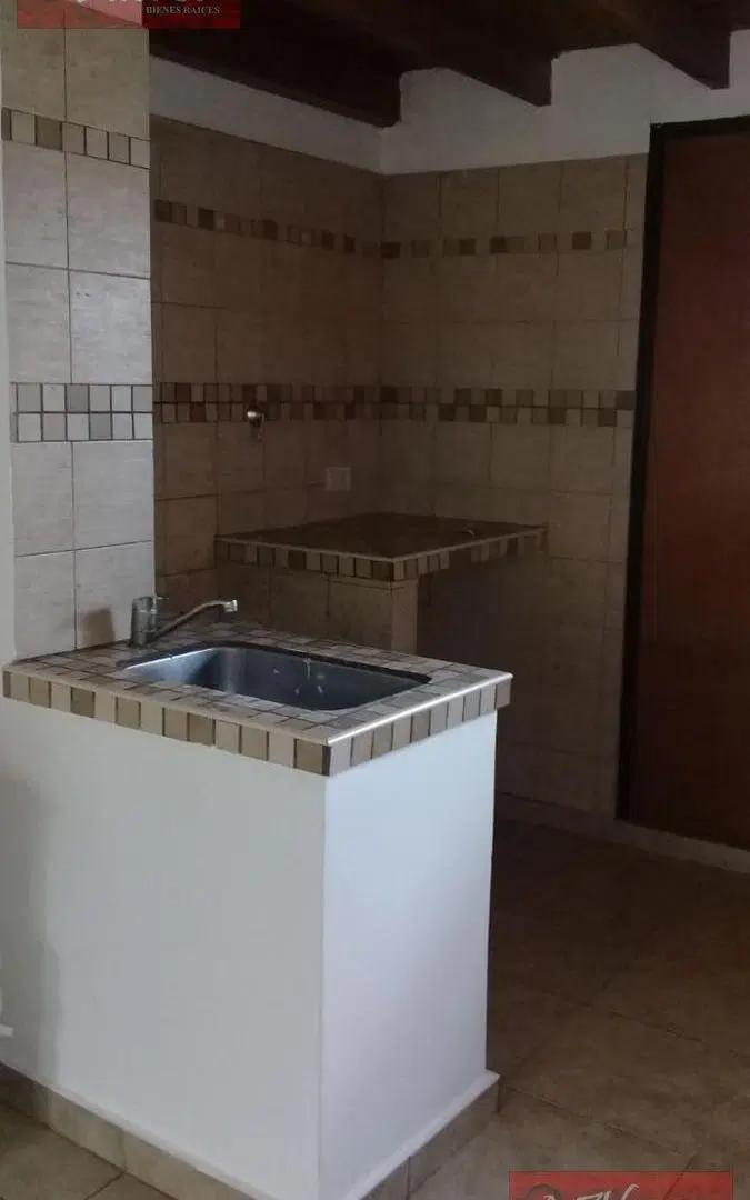 TIPO DUPLEX EN PRIMER PISO DE DOS AMBIENTES 5