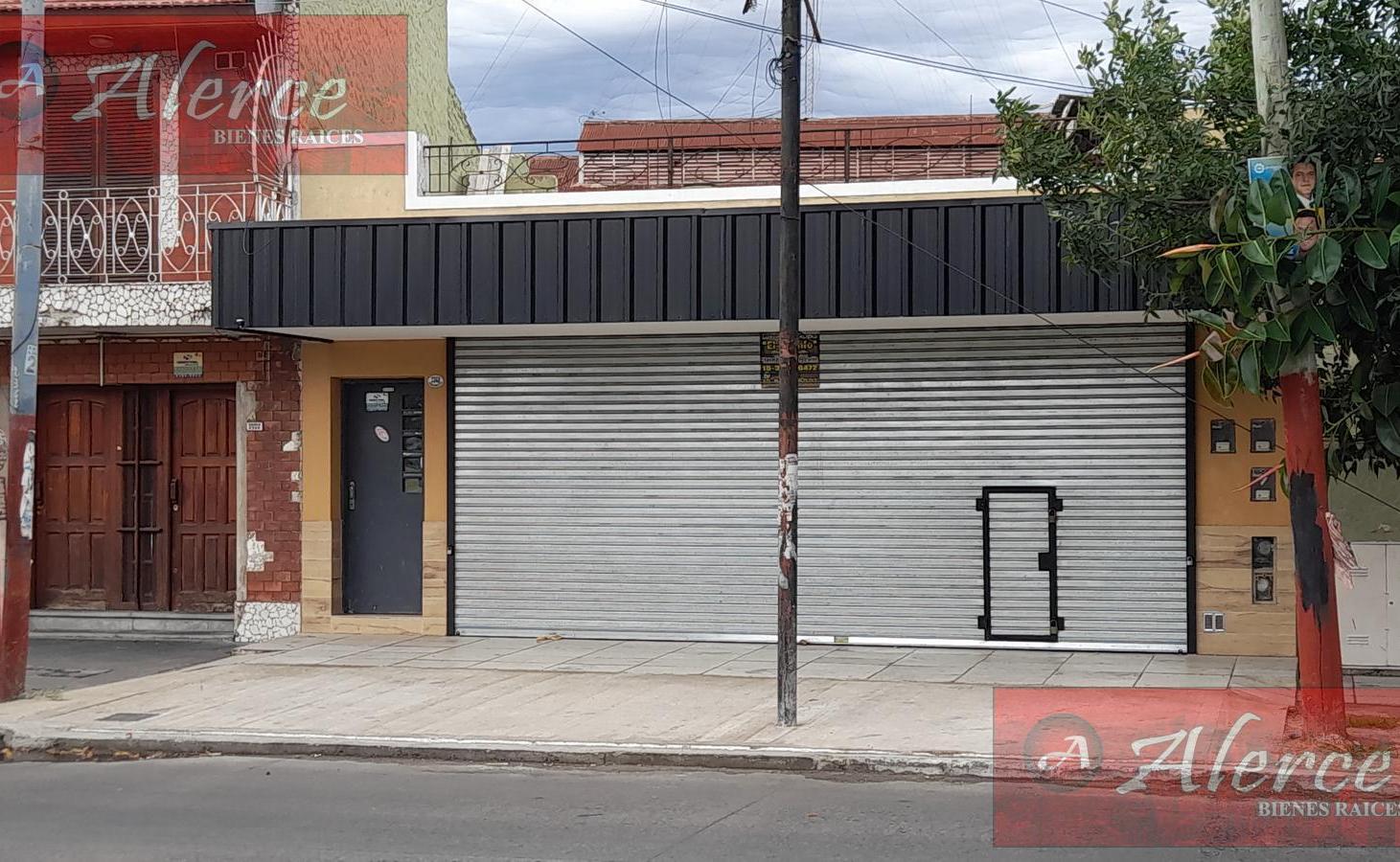 EXCELENTE LOCAL COMERCIAL CON DEPENDECIA