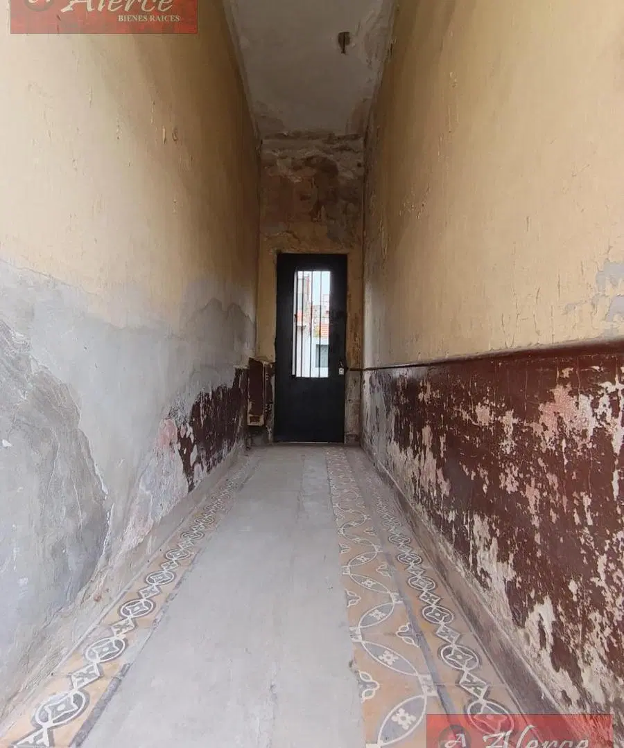 PROPIEDAD EN LOTE PROPIO CON AMPLIO ESPACIO DESCUBIERTO Y MONOAMBIENTE COMPLETO 4