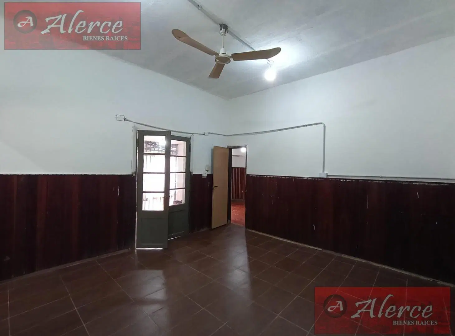 DEPARTAMENTO 3 AMBIENTES CON SHOWROOM Y COCHERA, A METROS DE PUENTE GERLI 5