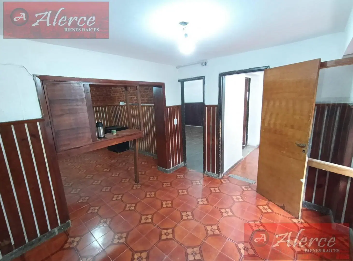 DEPARTAMENTO 3 AMBIENTES CON SHOWROOM Y COCHERA, A METROS DE PUENTE GERLI 4