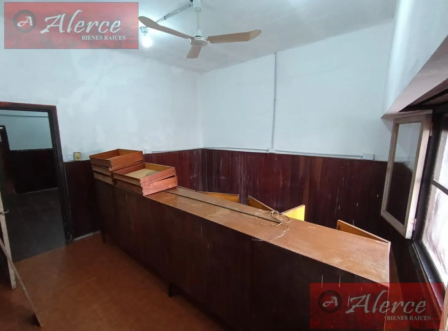 DEPARTAMENTO 3 AMBIENTES CON SHOWROOM Y COCHERA, A METROS DE PUENTE GERLI 2