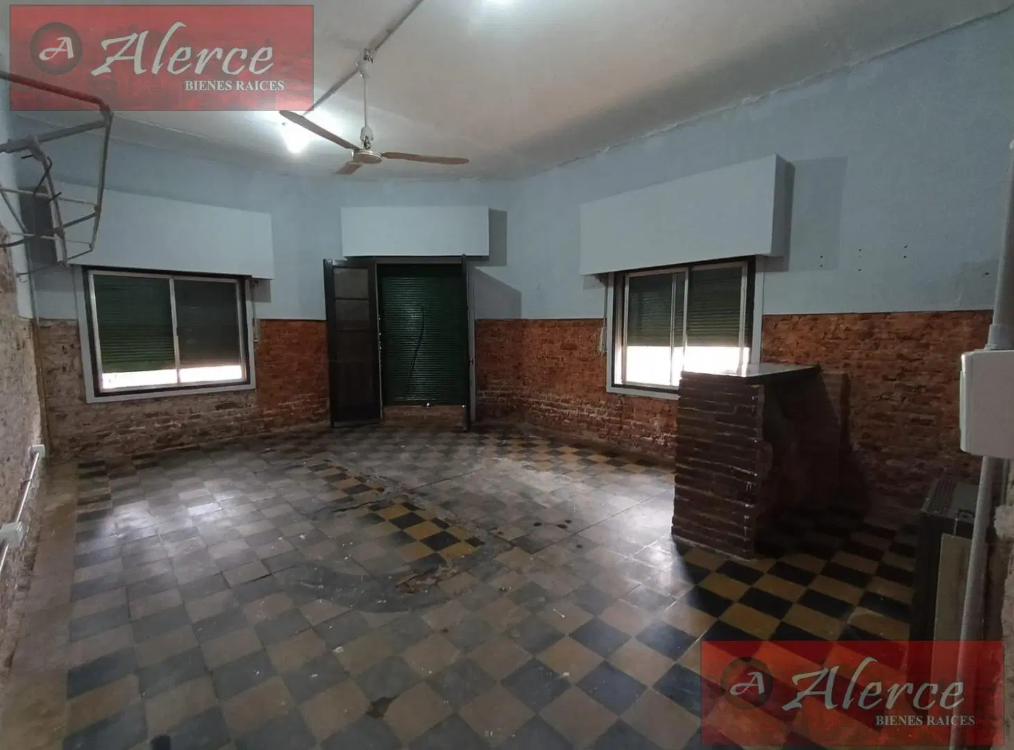 DEPARTAMENTO 3 AMBIENTES CON SHOWROOM Y COCHERA, A METROS DE PUENTE GERLI 1