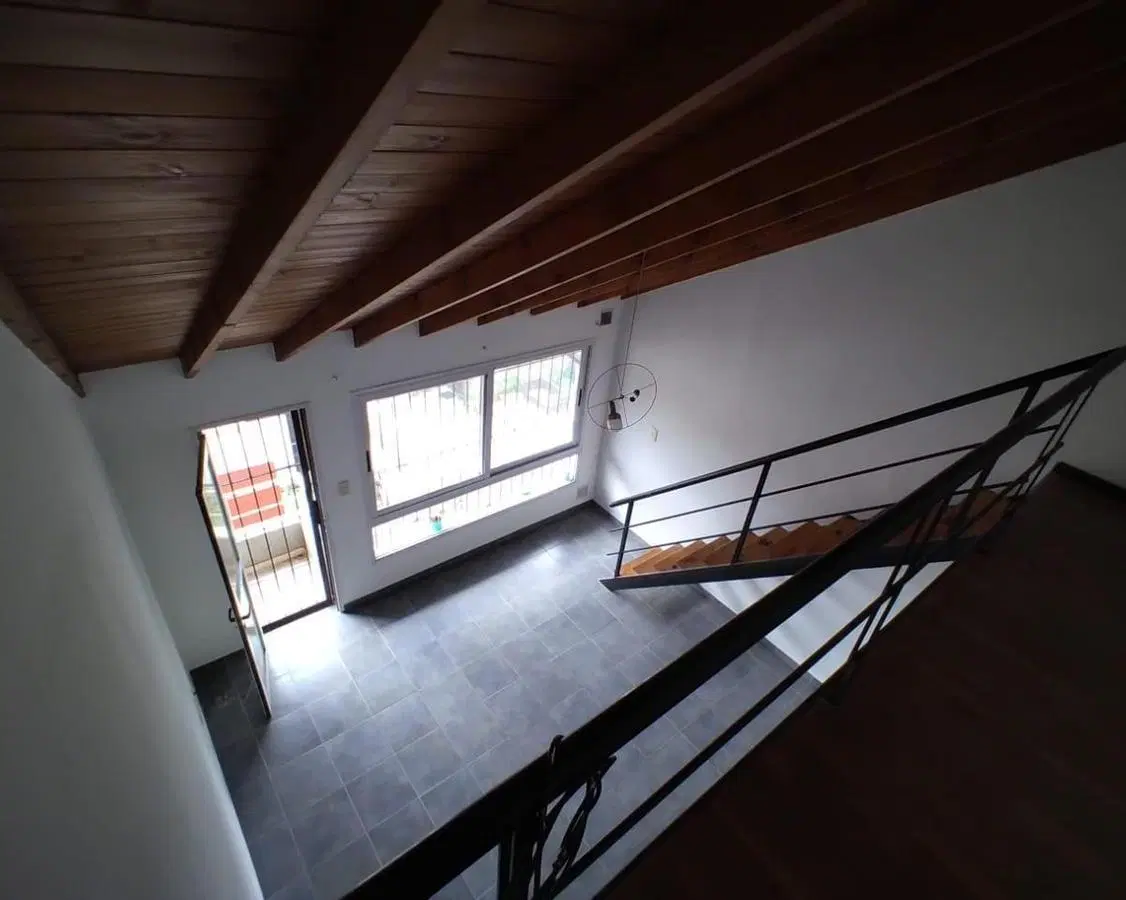 DEPARTAMENTO 2 AMB. TIPO DUPLEX CON 2 BAÑOS Y BALCON 2