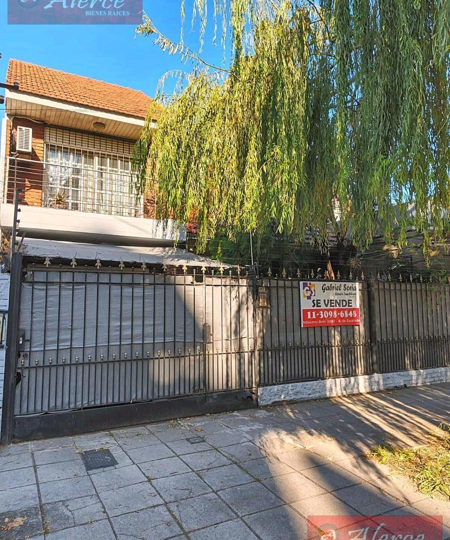 Foto de Chalet de 2 Plantas con Quinto y Cochera, imagen 2