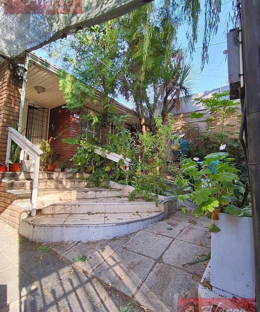 Foto de Chalet de 2 Plantas con Quinto y Cochera, imagen 3