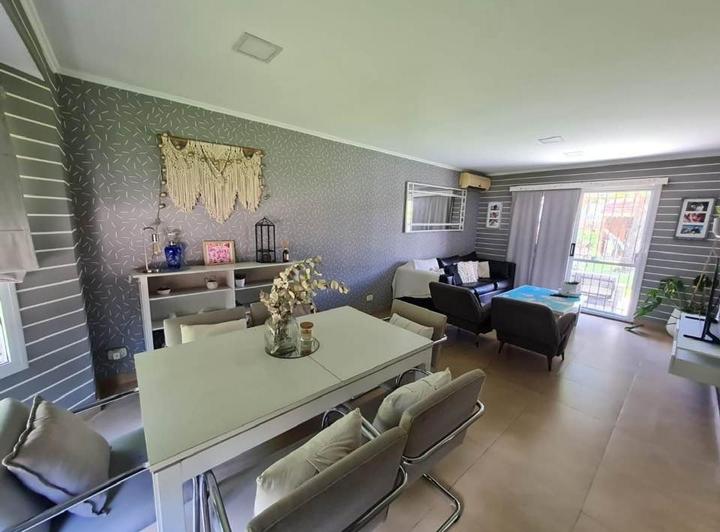 Foto de casa en venta con pileta tres dormitorios, imagen 3