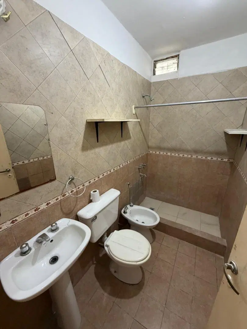 Departamento en Luis Guillon 4