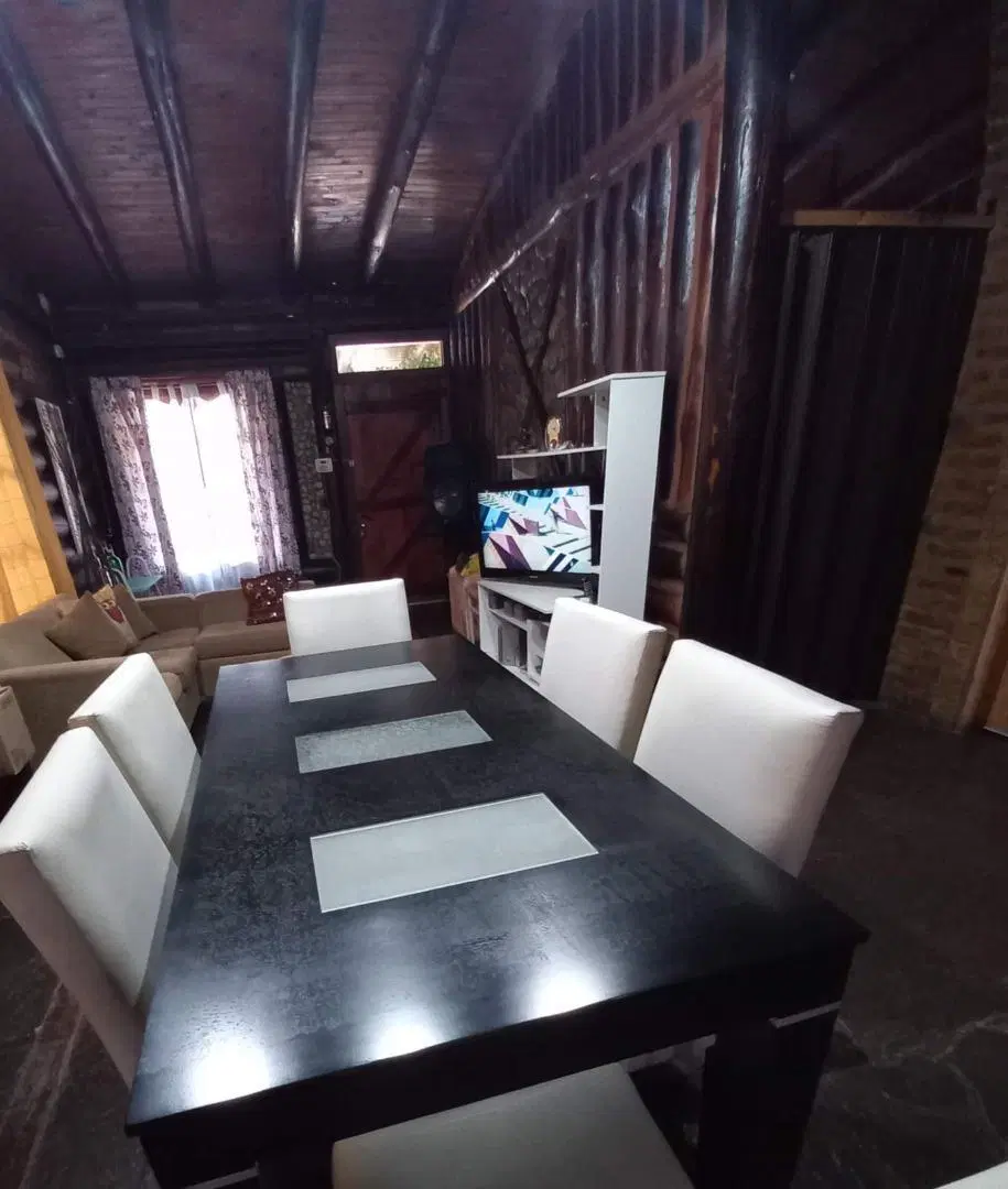 Casa en alquiler en Claypole 3