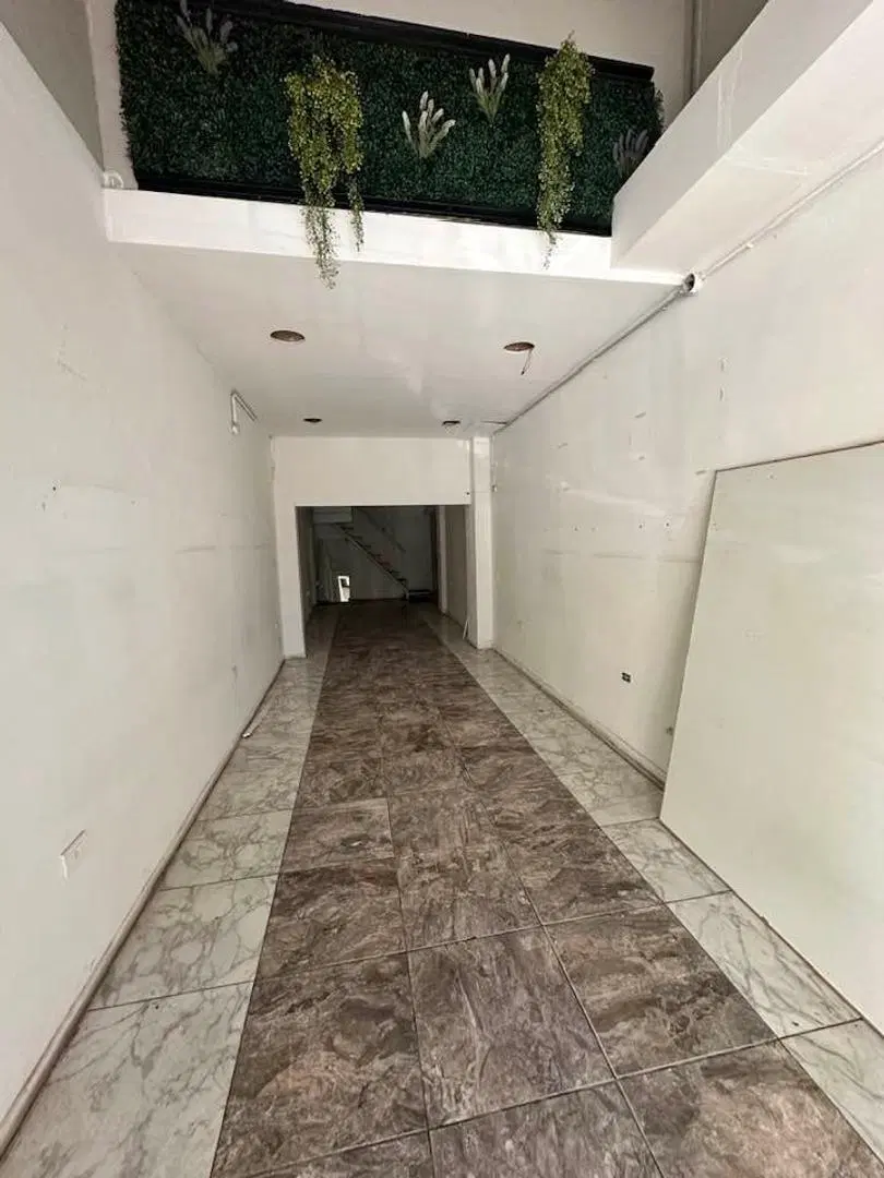 local comercial en alquiler monte grande centro 3