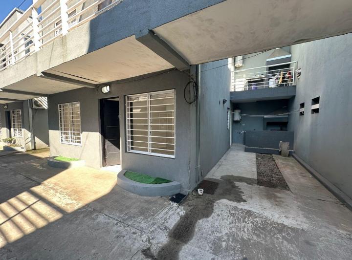 DEPARTAMENTO 2 AMBIENTES CON COCHERA 1