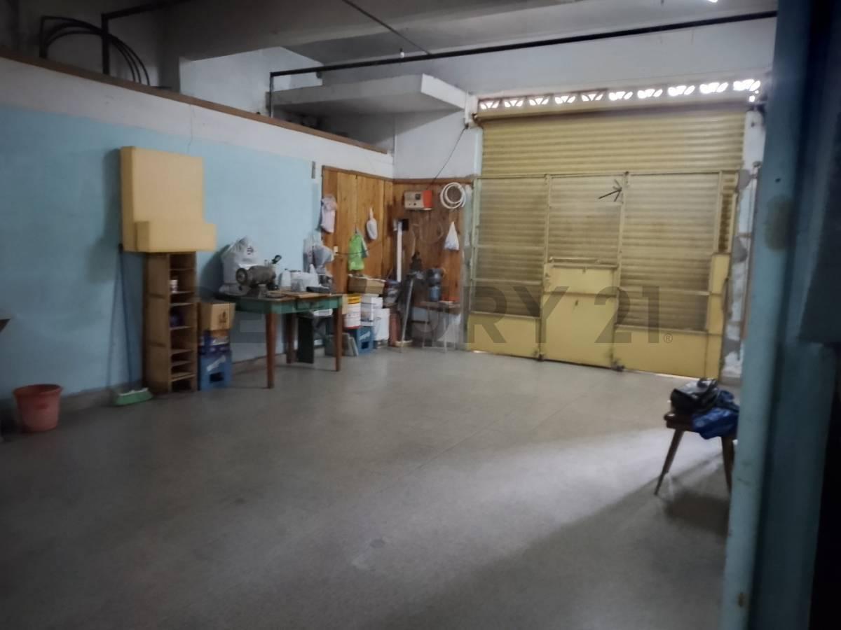 Casa + Departamento + Local