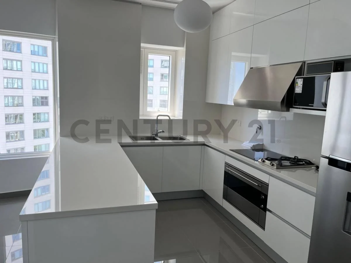 Venta Depto. Alvear Tower 2 Suites + Dependencia y Cochera 5