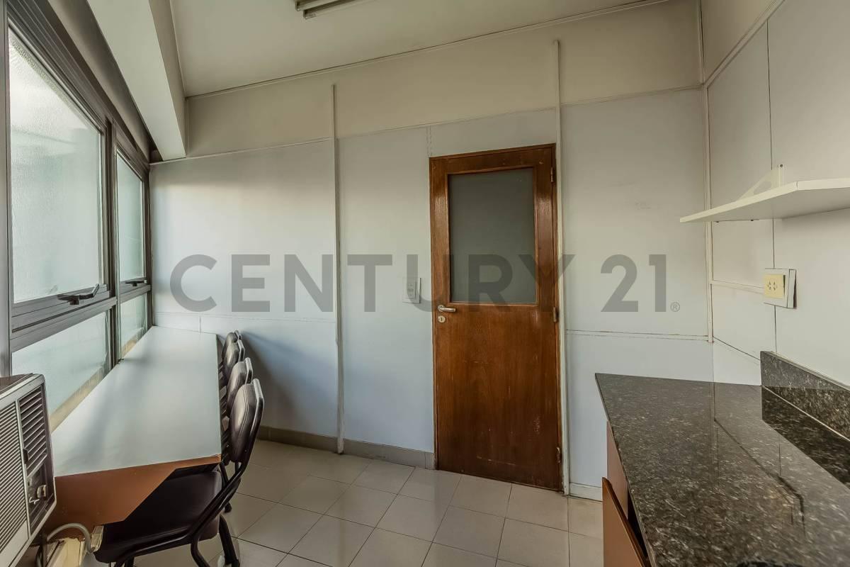 Venta Oficina 6 Ambientes Av Corrientes y Florida Barrio San Nicolás. 5