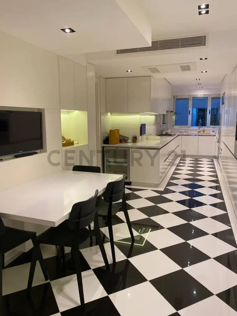 Venta Piso exclusivo reciclado 330m Libertador y Ugarteche Vista al Parque 5