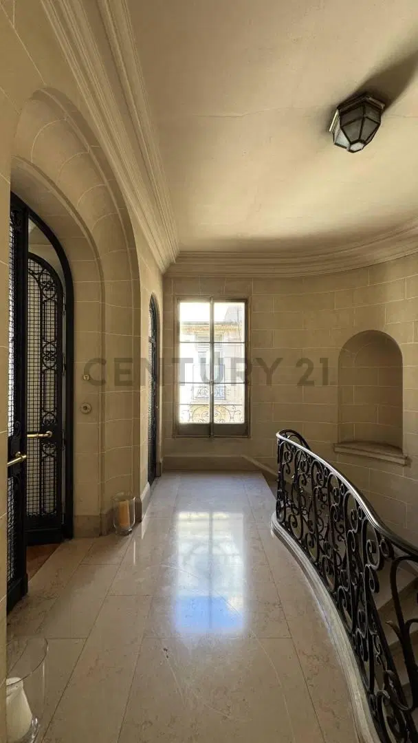 Venta Palacio Estrugamou 3 dorm Esmeralda y Arroyo Reciclado premium 3
