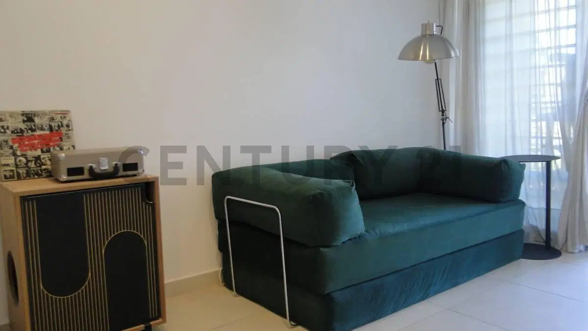 2 AMBIENTES CON PARRILLA + ESPACIO GUARDA COCHE 3