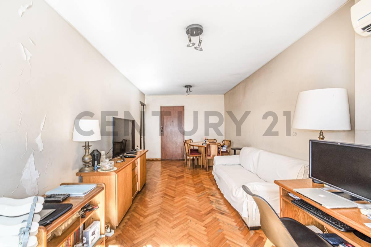 Foto de Venta de departamento 4 ambientes con patio en Alto Palermo, imagen 2