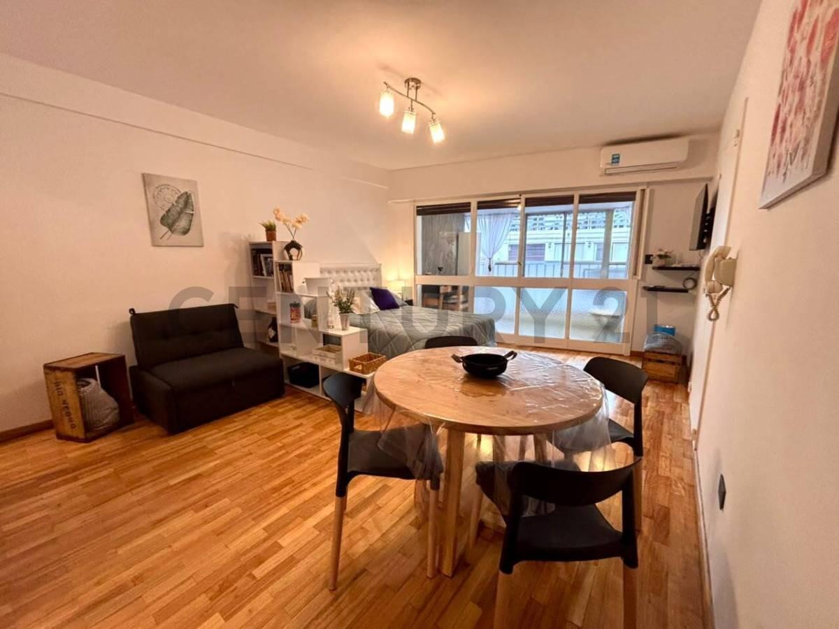 Foto de DEPARTAMENTO MONOAMBIENTE RECOLETA - LUMINOSO - LAVARROPAS, imagen 2