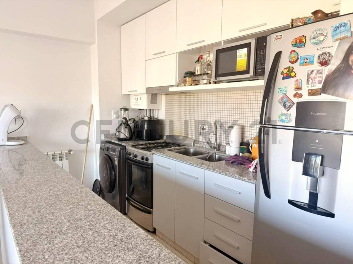 Foto de 3 Ambientes con Parrilla y Patio + Espacio Guarda Coche, imagen 3