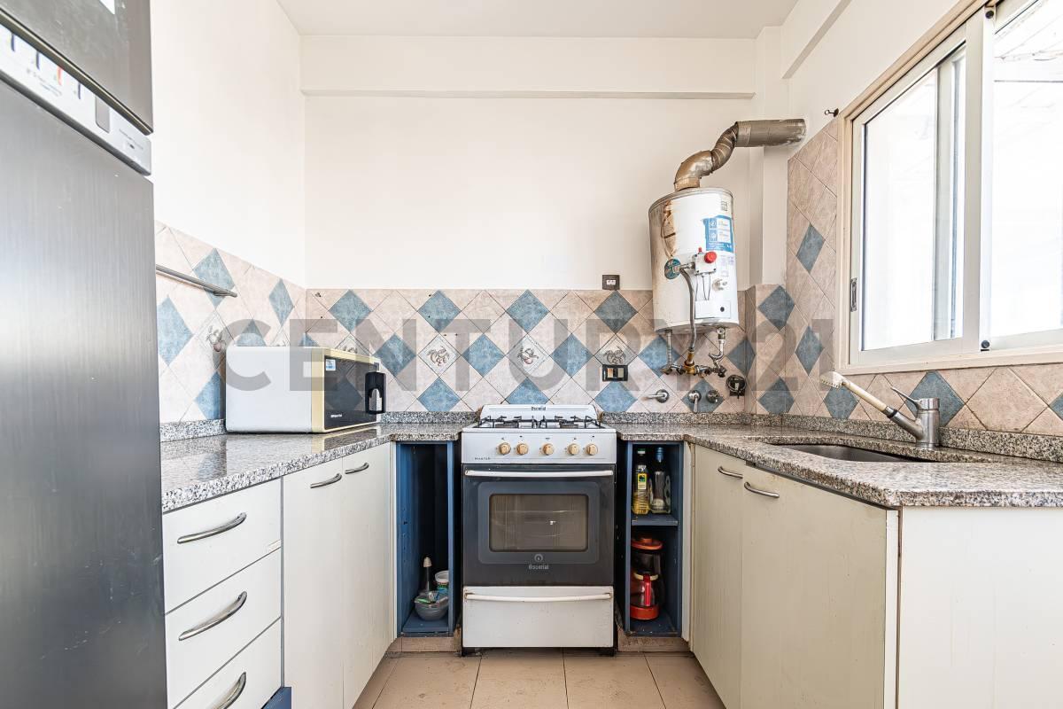 Foto de Venta departamento 3 ambientes al frente con balcón, imagen 3