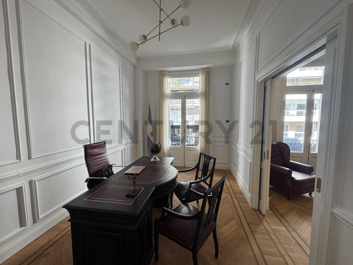 Foto de Venta Oficina Piso de Estilo Refaccionado a Nuevo Esmeralda y, imagen 2