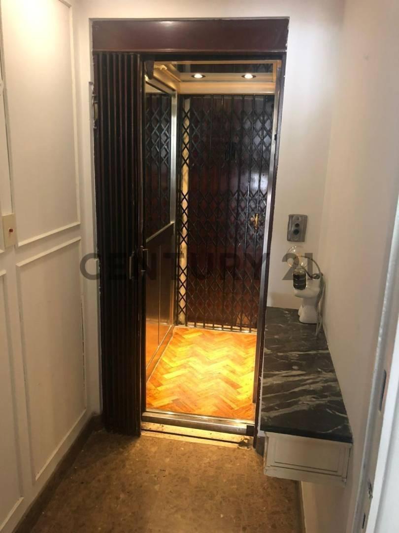 Foto de Venta Piso 4 Ambientes + dependencia Remodelado – Balvanera, imagen 2